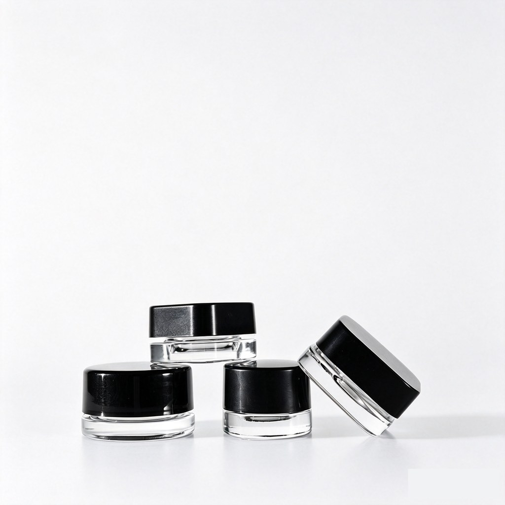 Glass concentrate jars in clear and black
